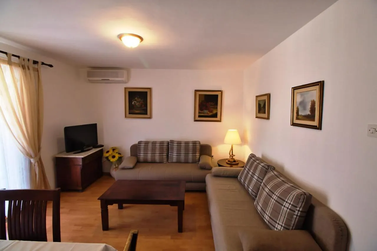Monte Beach Apartments  Rovinj