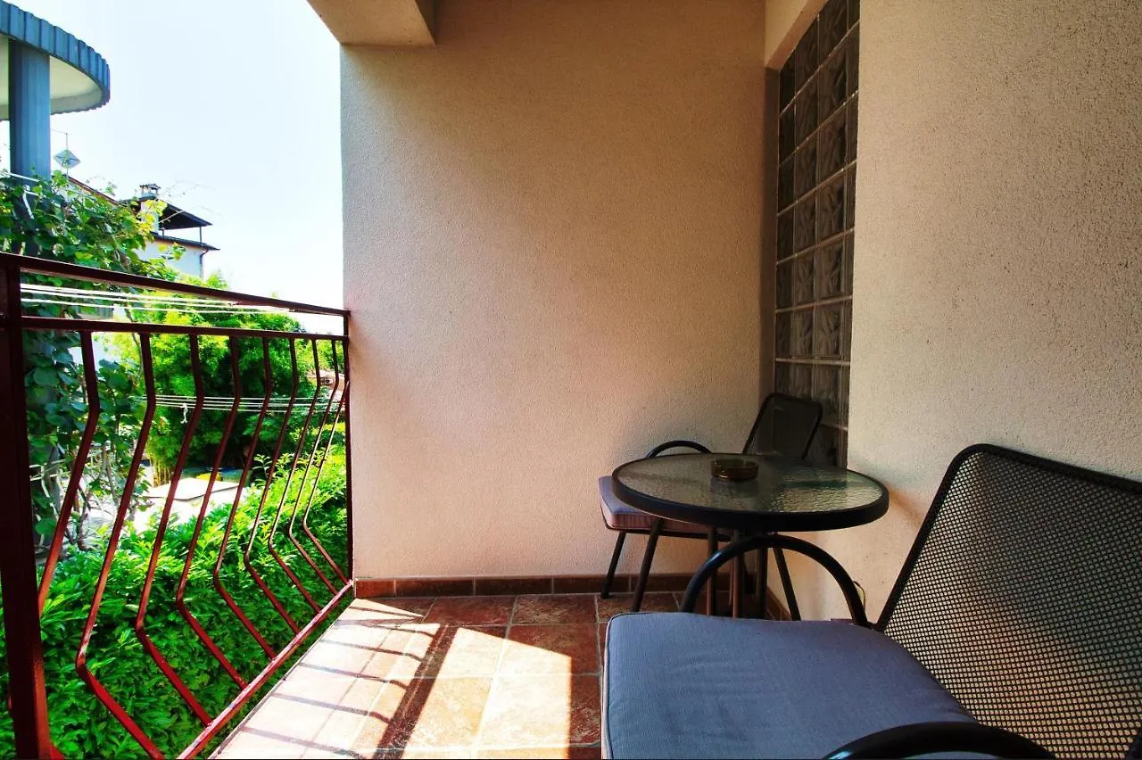 Monte Beach Apartments