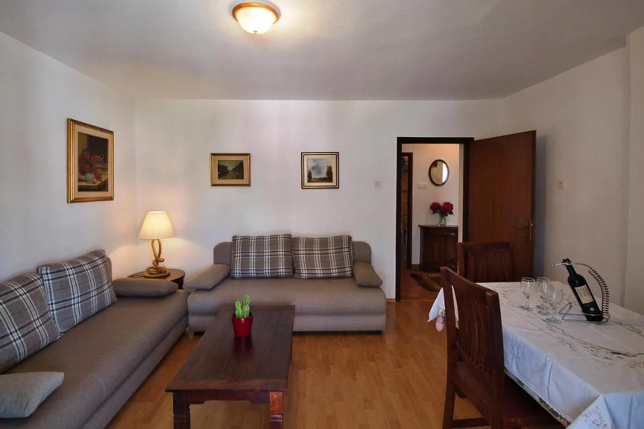 Monte Beach Apartments
