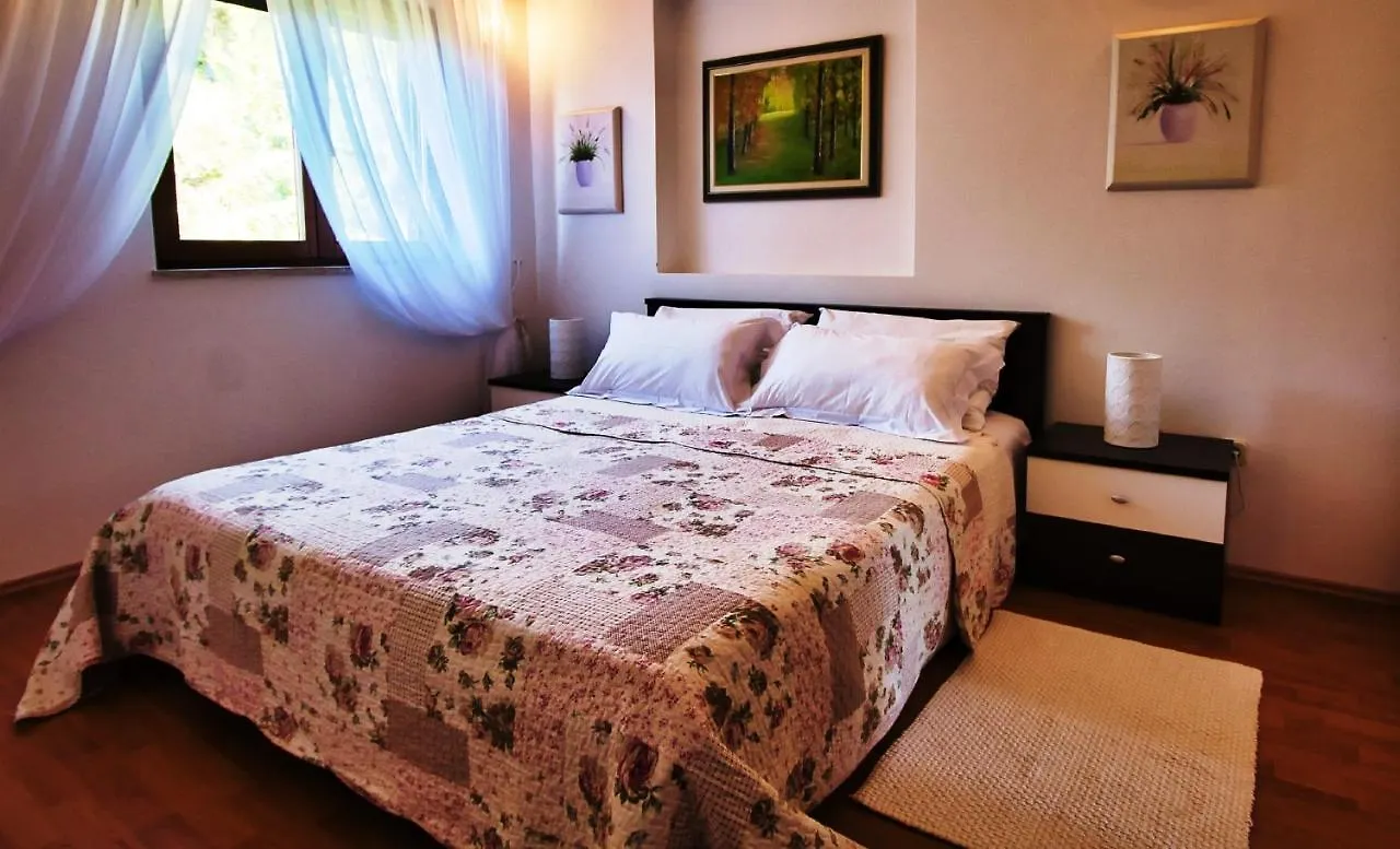 Monte Beach Apartments