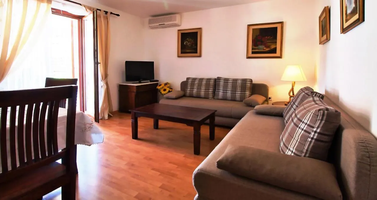 Monte Beach Apartments Croatia