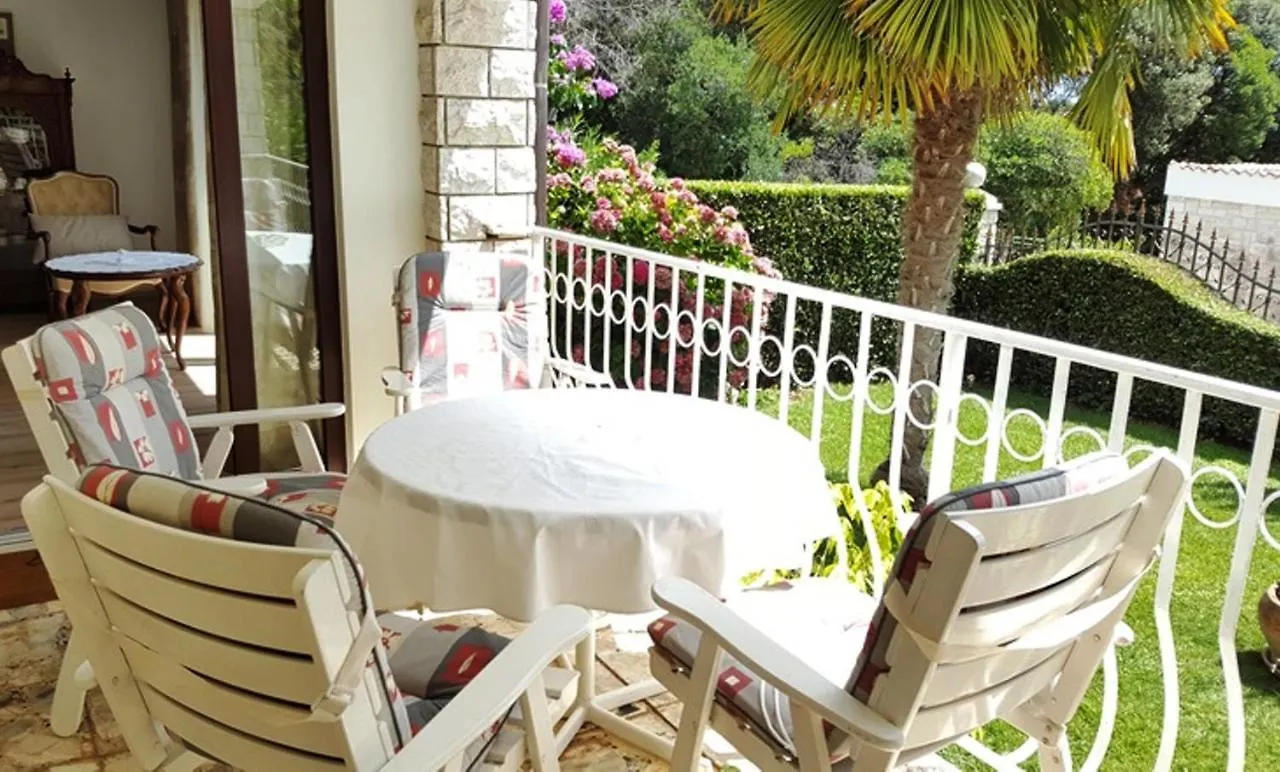 Monte Beach Apartments  Rovinj